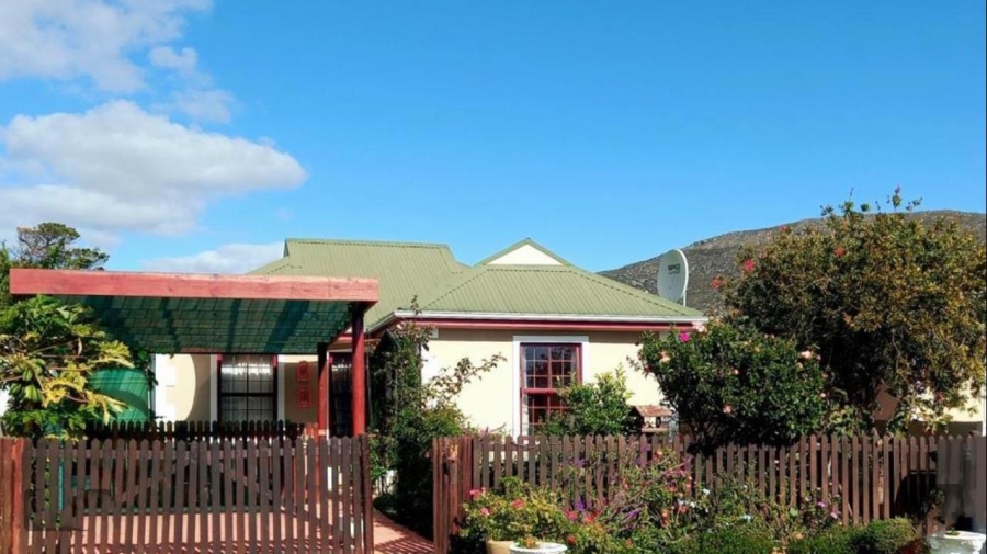 3 Bedroom Property for Sale in Milkwood Park Western Cape